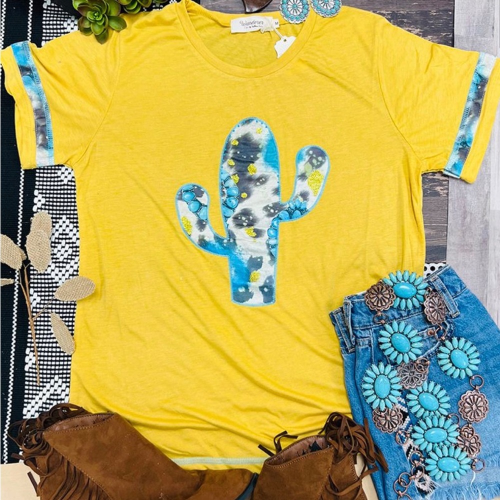 Southern Grace CACTUS AND TURQUOISE ON MUSTARD TEE WITH COWPRINT NWT